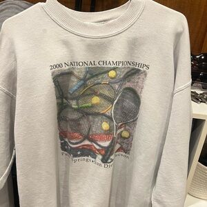 White Size Large Crewneck